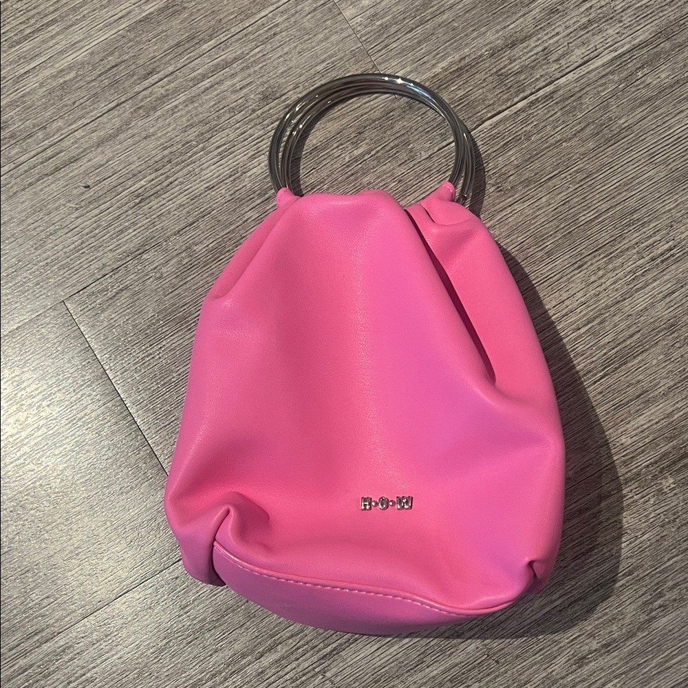 H.O.W. Clutch